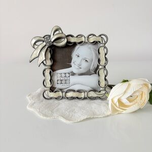 Sixtrees Pewter and Enamel Small Picture Frame Ribbon Bow Photo 3x3” Cottage